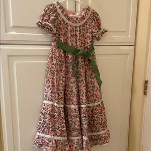 Gently used printed lace party dress size 5-6